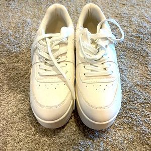 Brand new white tennis shoes